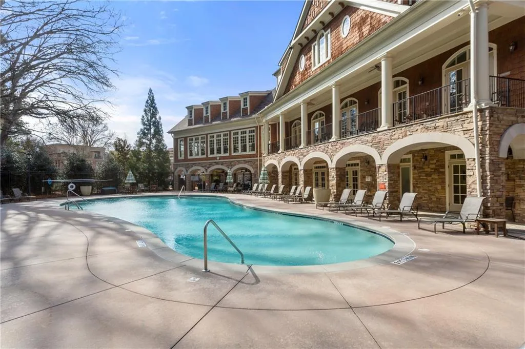 200 River Vista Drive Unit 701, Atlanta, Georgia 30339, 1 Bedroom Bedrooms, ,1 BathroomBathrooms,Residential,Sold,200 River Vista Drive Unit 701,7005419