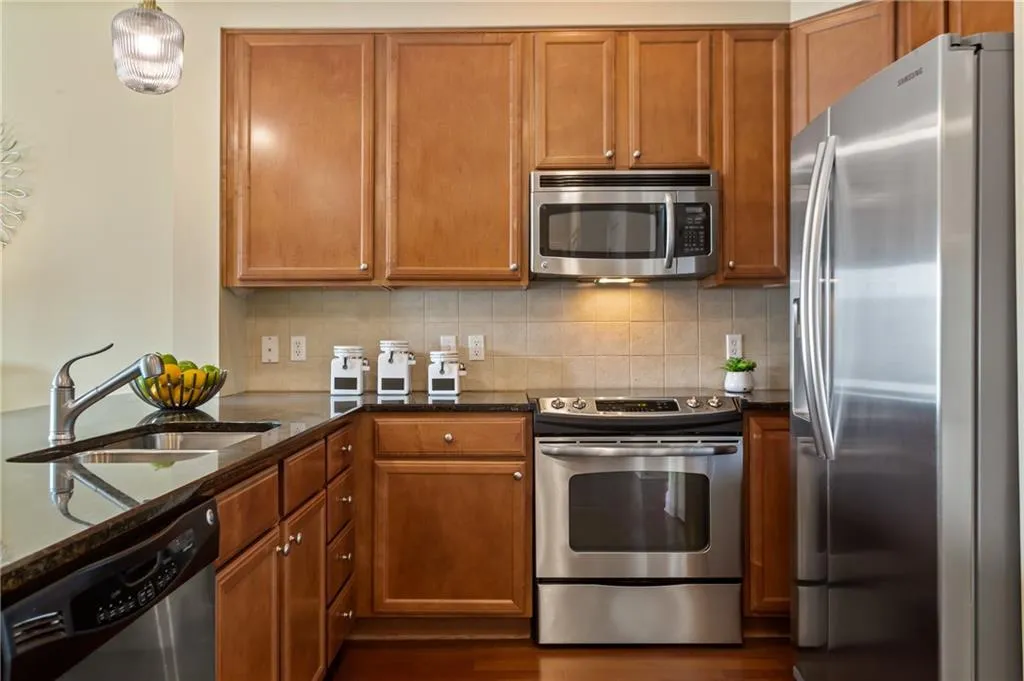 200 River Vista Drive Unit 701, Atlanta, Georgia 30339, 1 Bedroom Bedrooms, ,1 BathroomBathrooms,Residential,Sold,200 River Vista Drive Unit 701,7005419