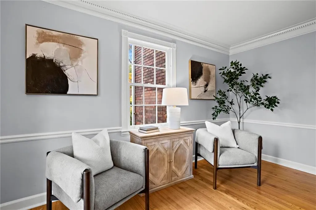 905 Edgewater Trail, Sandy Springs, Georgia 30328, 5 Bedrooms Bedrooms, ,4 BathroomsBathrooms,Residential,Sold,905 Edgewater Trail,7487802