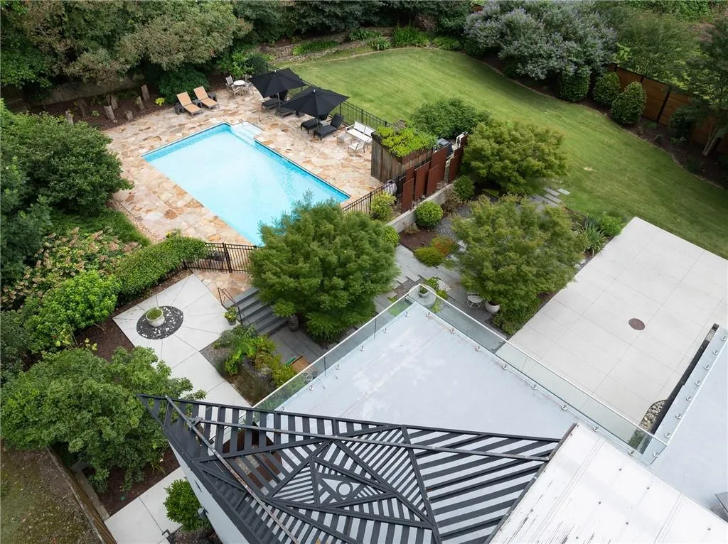 1656 N Pelham Road Ne, Atlanta, Georgia 30324, 4 Bedrooms Bedrooms, ,4 BathroomsBathrooms,Residential,For Sale,1656 N Pelham Road Ne,7600041