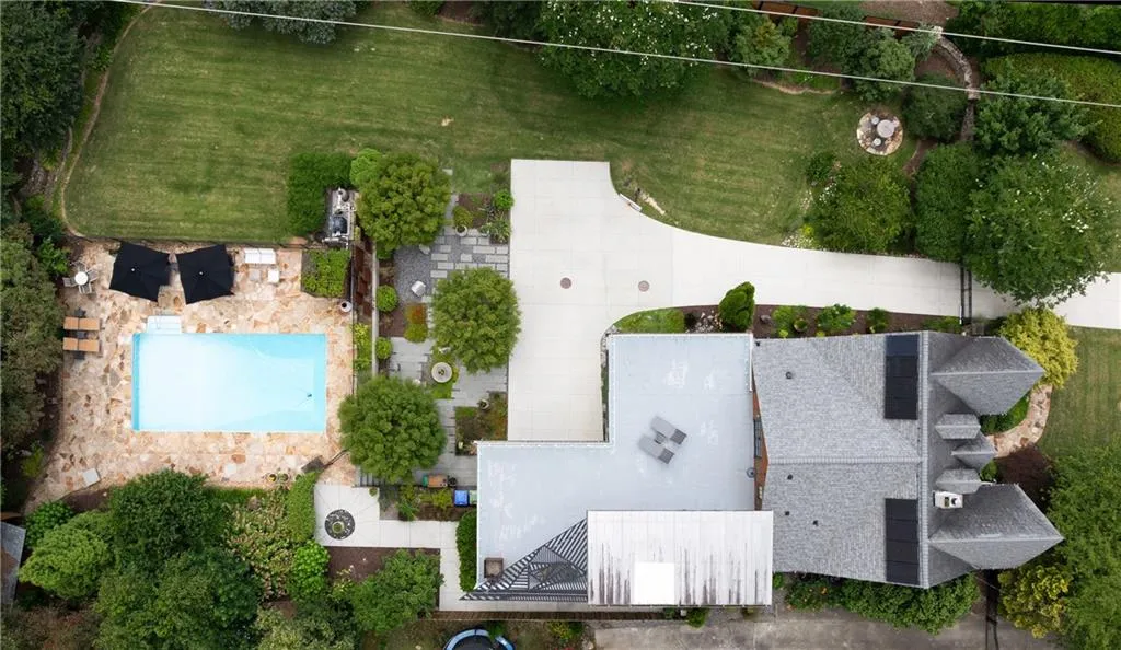 1656 N Pelham Road Ne, Atlanta, Georgia 30324, 4 Bedrooms Bedrooms, ,4 BathroomsBathrooms,Residential,For Sale,1656 N Pelham Road Ne,7600041