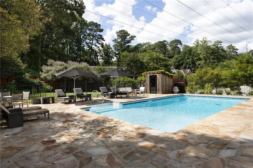 1656 N Pelham Road Ne, Atlanta, Georgia 30324, 4 Bedrooms Bedrooms, ,4 BathroomsBathrooms,Residential,For Sale,1656 N Pelham Road Ne,7600041