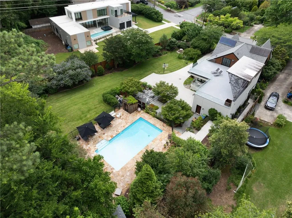 1656 N Pelham Road Ne, Atlanta, Georgia 30324, 4 Bedrooms Bedrooms, ,4 BathroomsBathrooms,Residential,For Sale,1656 N Pelham Road Ne,7600041