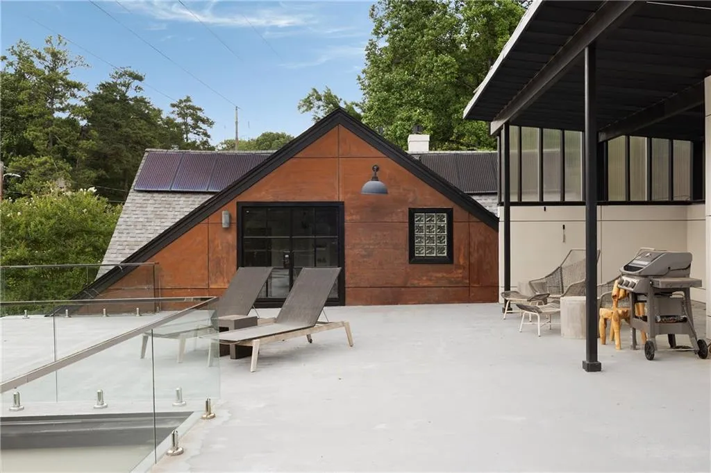 1656 N Pelham Road Ne, Atlanta, Georgia 30324, 4 Bedrooms Bedrooms, ,4 BathroomsBathrooms,Residential,For Sale,1656 N Pelham Road Ne,7600041