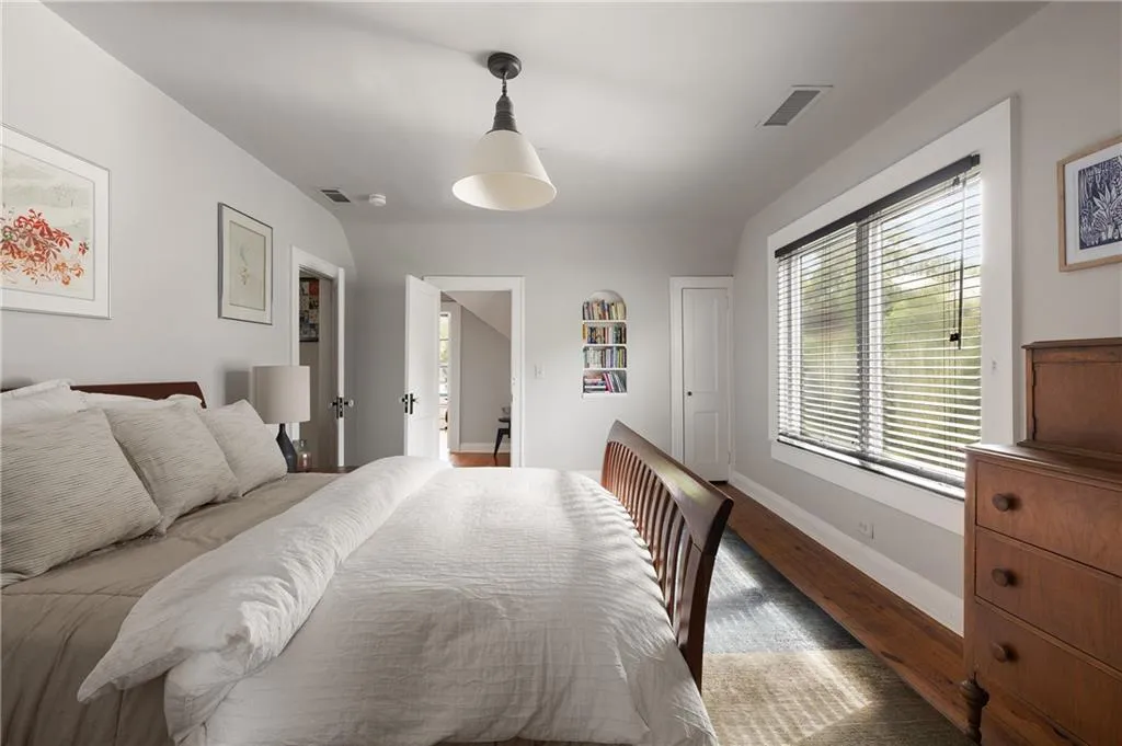 1656 N Pelham Road Ne, Atlanta, Georgia 30324, 4 Bedrooms Bedrooms, ,4 BathroomsBathrooms,Residential,For Sale,1656 N Pelham Road Ne,7600041