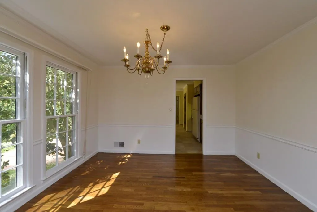 7160 Hunters Branch Drive, Sandy Springs, Georgia 30328, 5 Bedrooms Bedrooms, ,3 BathroomsBathrooms,Residential,Sold,7160 Hunters Branch Drive,5829576
