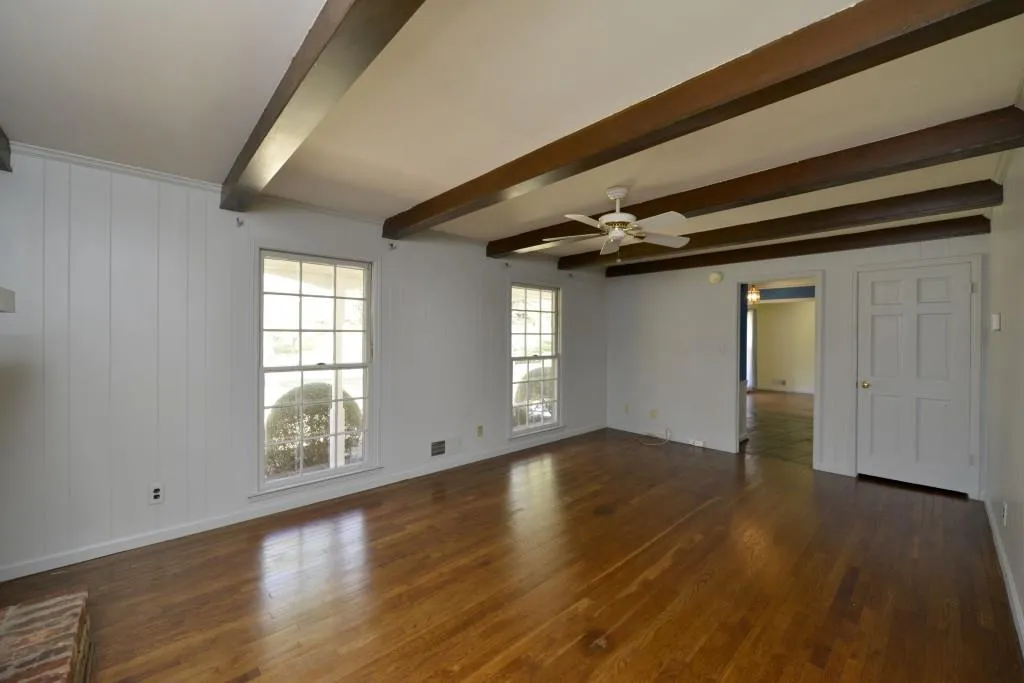 7160 Hunters Branch Drive, Sandy Springs, Georgia 30328, 5 Bedrooms Bedrooms, ,3 BathroomsBathrooms,Residential,Sold,7160 Hunters Branch Drive,5829576