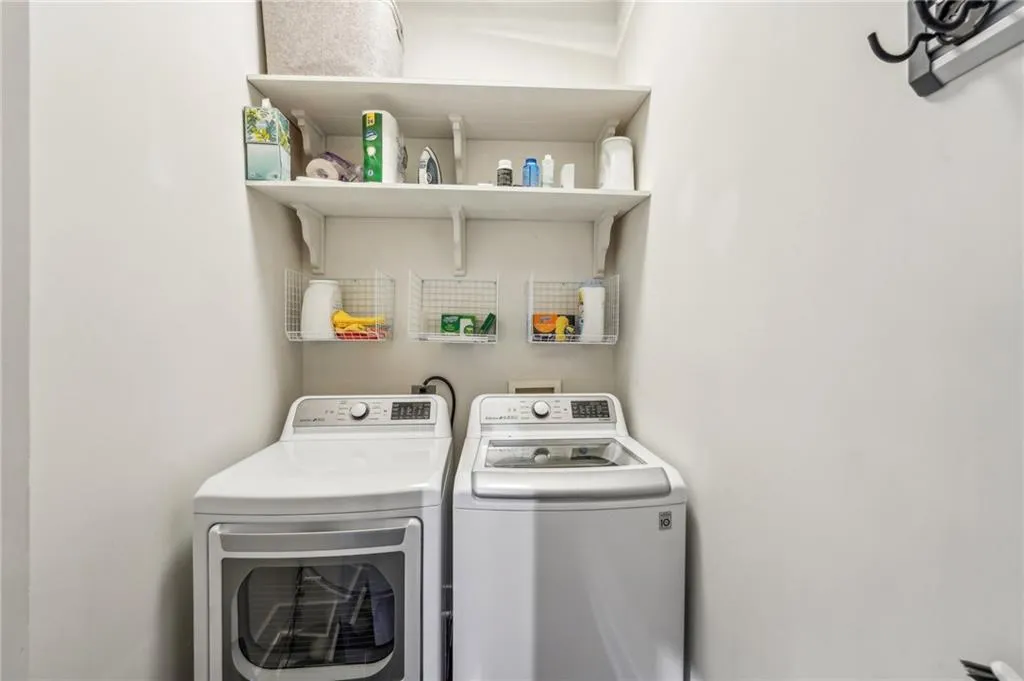 206 Ne 11th Street Ne Unit 703a, Atlanta, Georgia 30309, 2 Bedrooms Bedrooms, ,2 BathroomsBathrooms,Residential,For Sale,206 Ne 11th Street Ne Unit 703a,7579183