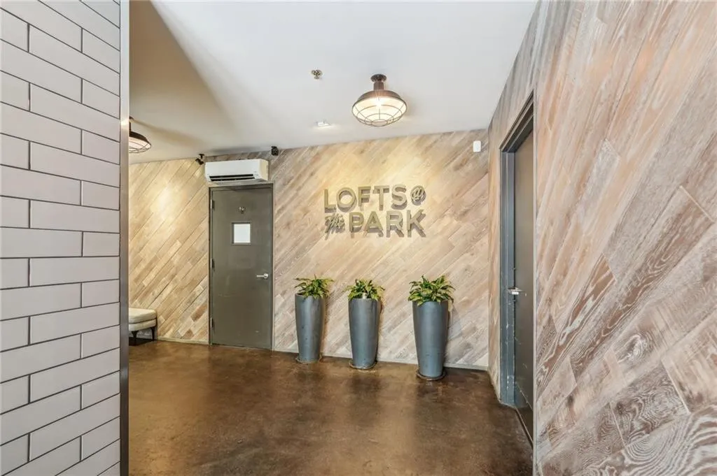 206 Ne 11th Street Ne Unit 703a, Atlanta, Georgia 30309, 2 Bedrooms Bedrooms, ,2 BathroomsBathrooms,Residential,For Sale,206 Ne 11th Street Ne Unit 703a,7579183