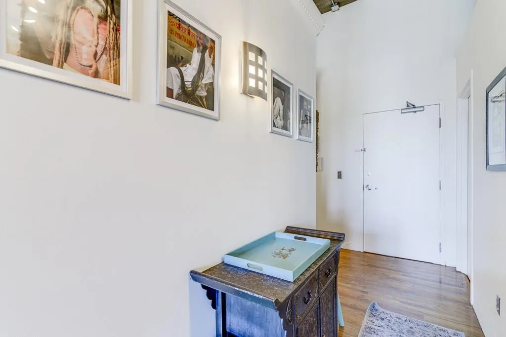 3235 Roswell Road Ne Unit 721, Atlanta, Georgia 30305, 2 Bedrooms Bedrooms, ,2 BathroomsBathrooms,Residential,Sold,3235 Roswell Road Ne Unit 721,5822570