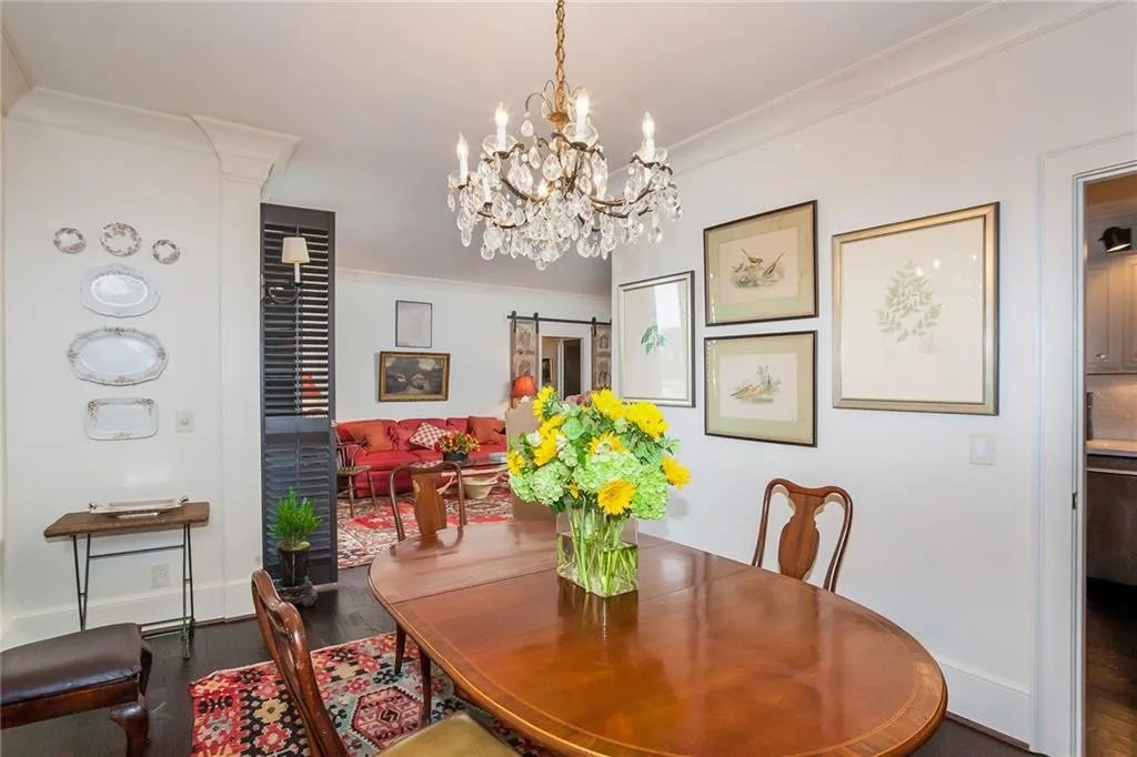 2632 Peachtree Road Nw Unit A303, Atlanta, Georgia 30305, 2 Bedrooms Bedrooms, ,2 BathroomsBathrooms,Residential,Sold,2632 Peachtree Road Nw Unit A303,5997034