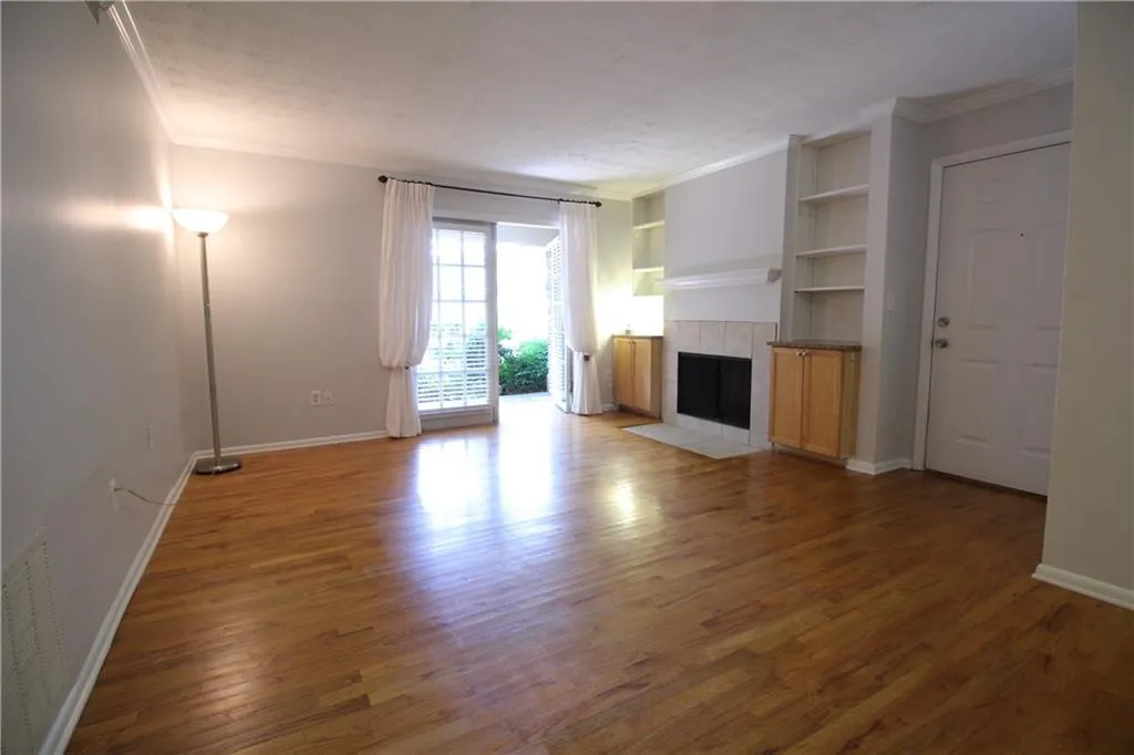 1150 Collier Road Nw Unit J10, Atlanta, Georgia 30318, 2 Bedrooms Bedrooms, ,2 BathroomsBathrooms,Residential,Sold,1150 Collier Road Nw Unit J10,5854651