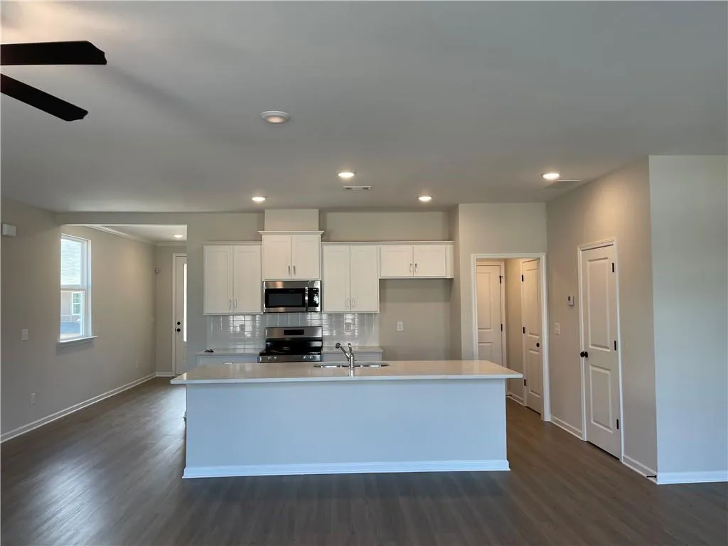 Large island is perfect for entertaining.