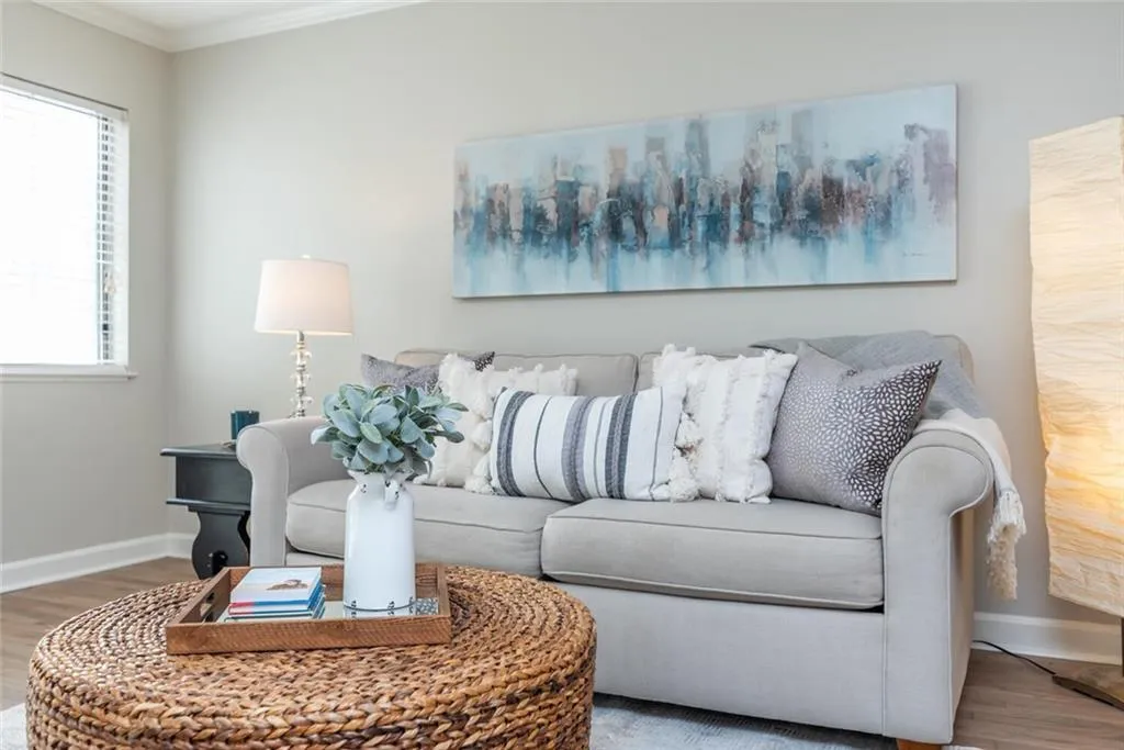 2013 Wingate Way, Sandy Springs, Georgia 30350, 2 Bedrooms Bedrooms, ,2 BathroomsBathrooms,Residential,Sold,2013 Wingate Way,6854210