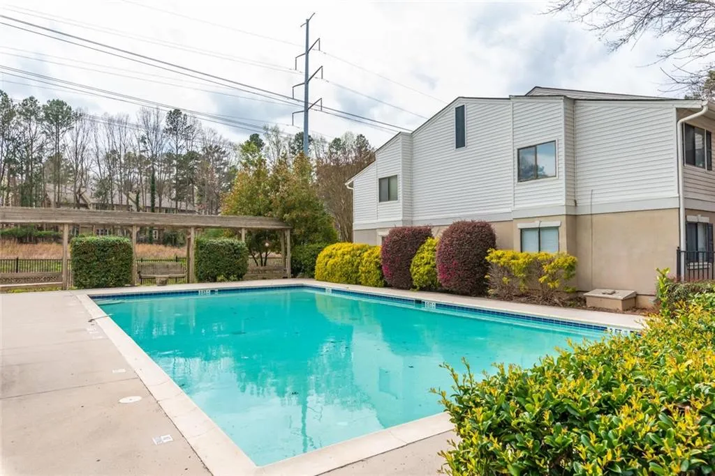 2013 Wingate Way, Sandy Springs, Georgia 30350, 2 Bedrooms Bedrooms, ,2 BathroomsBathrooms,Residential,Sold,2013 Wingate Way,6854210