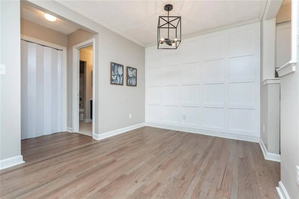 2013 Wingate Way, Sandy Springs, Georgia 30350, 2 Bedrooms Bedrooms, ,2 BathroomsBathrooms,Residential,Sold,2013 Wingate Way,6854210