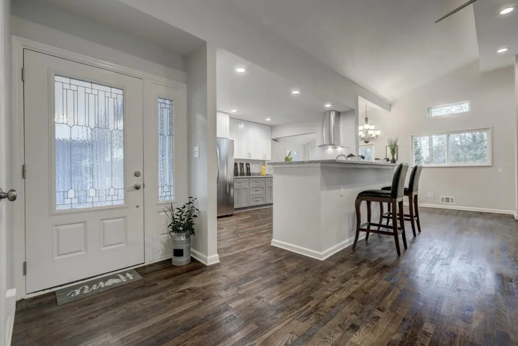 6369 Cherry Tree Lane, Sandy Springs, Georgia 30328, 3 Bedrooms Bedrooms, ,2 BathroomsBathrooms,Residential,Sold,6369 Cherry Tree Lane,6715406