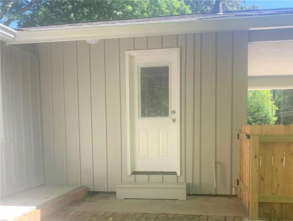 6369 Cherry Tree Lane, Sandy Springs, Georgia 30328, 3 Bedrooms Bedrooms, ,2 BathroomsBathrooms,Residential,Sold,6369 Cherry Tree Lane,6715406