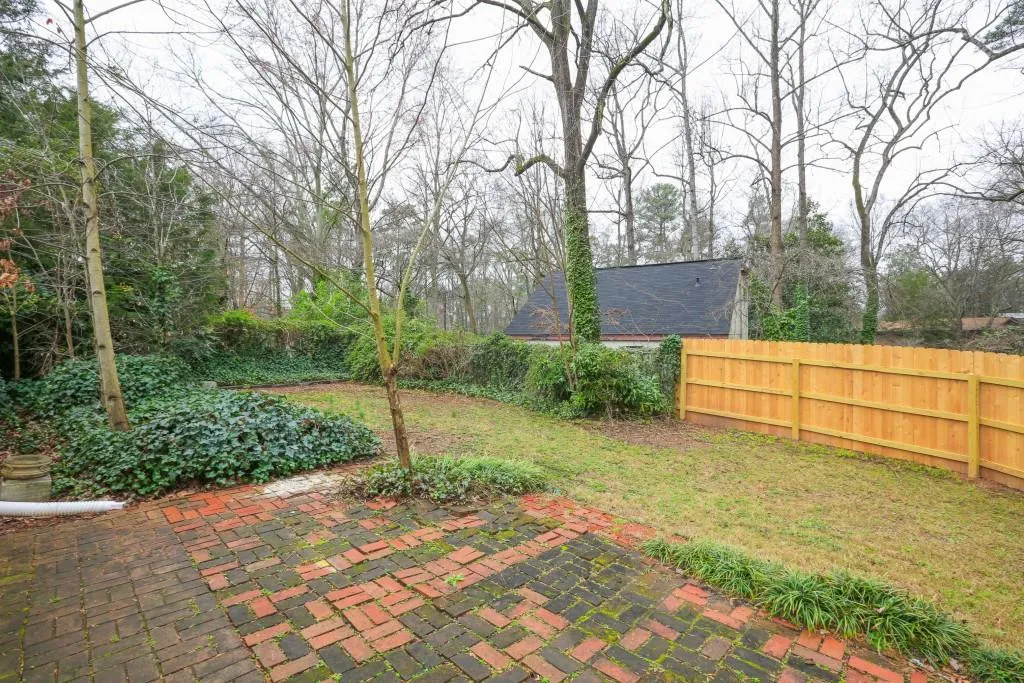 6369 Cherry Tree Lane, Sandy Springs, Georgia 30328, 3 Bedrooms Bedrooms, ,2 BathroomsBathrooms,Residential,Sold,6369 Cherry Tree Lane,6715406