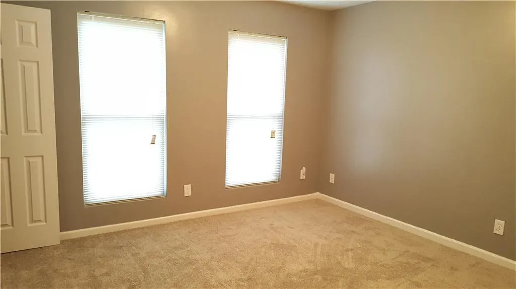 165 N River Drive Unit G, Atlanta, Georgia 30350, 2 Bedrooms Bedrooms, ,2 BathroomsBathrooms,Residential,Sold,165 N River Drive Unit G,5781844