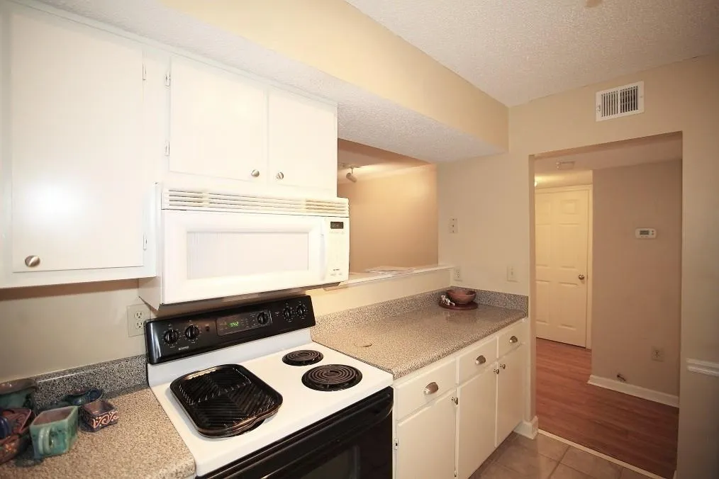 1404 Wingate Way Unit 1404, Sandy Springs, Georgia 30350, 1 Bedroom Bedrooms, ,1 BathroomBathrooms,Residential,Sold,1404 Wingate Way Unit 1404,5893711