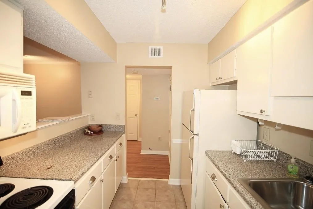 1404 Wingate Way Unit 1404, Sandy Springs, Georgia 30350, 1 Bedroom Bedrooms, ,1 BathroomBathrooms,Residential,Sold,1404 Wingate Way Unit 1404,5893711