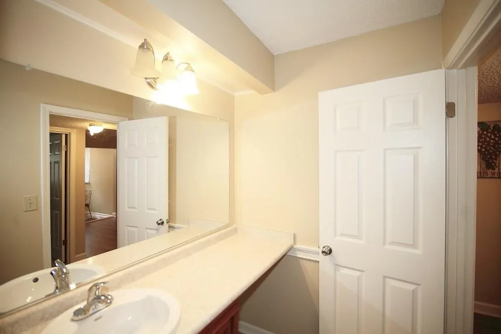 1404 Wingate Way Unit 1404, Sandy Springs, Georgia 30350, 1 Bedroom Bedrooms, ,1 BathroomBathrooms,Residential,Sold,1404 Wingate Way Unit 1404,5893711