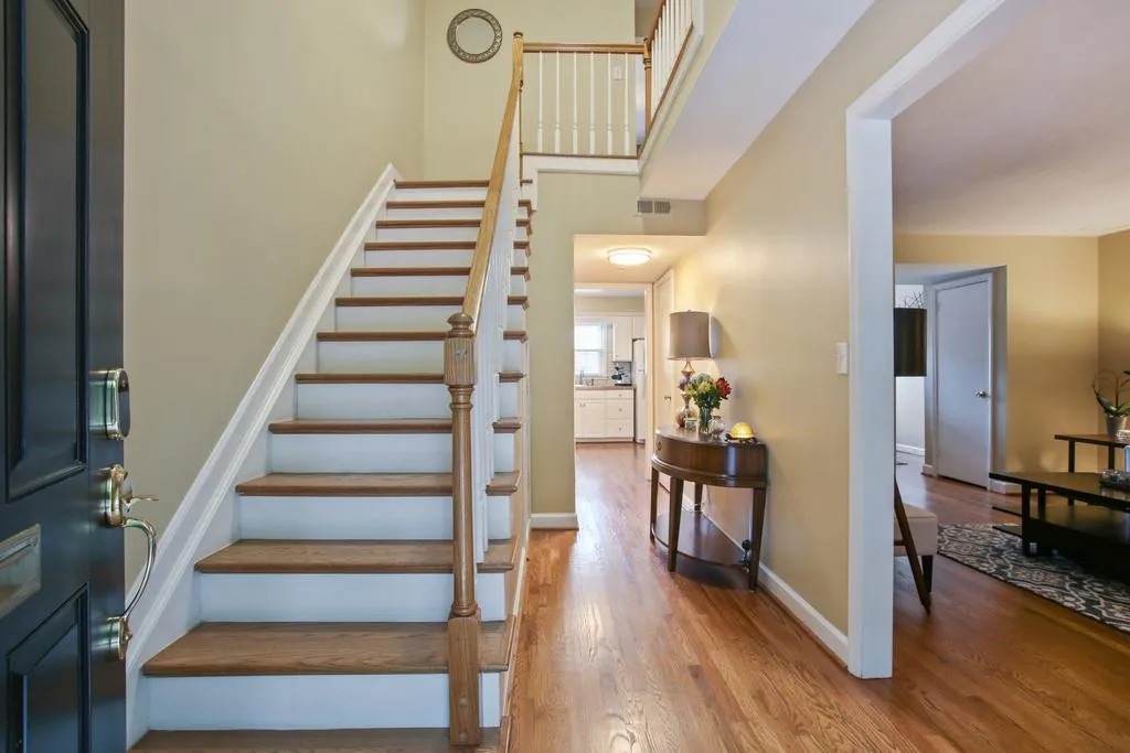 6520 Roswell Road Ne Unit 63, Sandy Springs, Georgia 30328, 3 Bedrooms Bedrooms, ,2 BathroomsBathrooms,Residential,Sold,6520 Roswell Road Ne Unit 63,6567705