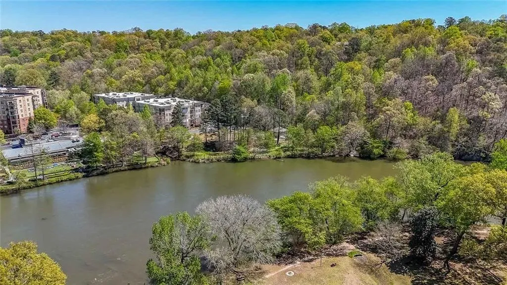 1107 Riverbend Club Drive Se, Atlanta, Georgia 30339, 2 Bedrooms Bedrooms, ,1 BathroomBathrooms,Residential,For Sale,1107 Riverbend Club Drive Se,7514708