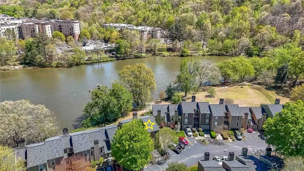 1107 Riverbend Club Drive Se, Atlanta, Georgia 30339, 2 Bedrooms Bedrooms, ,1 BathroomBathrooms,Residential,For Sale,1107 Riverbend Club Drive Se,7514708
