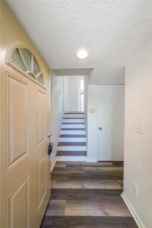 1107 Riverbend Club Drive Se, Atlanta, Georgia 30339, 2 Bedrooms Bedrooms, ,1 BathroomBathrooms,Residential,For Sale,1107 Riverbend Club Drive Se,7514708