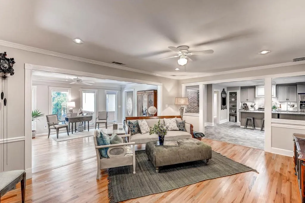 7645 Ryefield Drive, Sandy Springs, Georgia 30350, 5 Bedrooms Bedrooms, ,4 BathroomsBathrooms,Residential,Sold,7645 Ryefield Drive,5762007