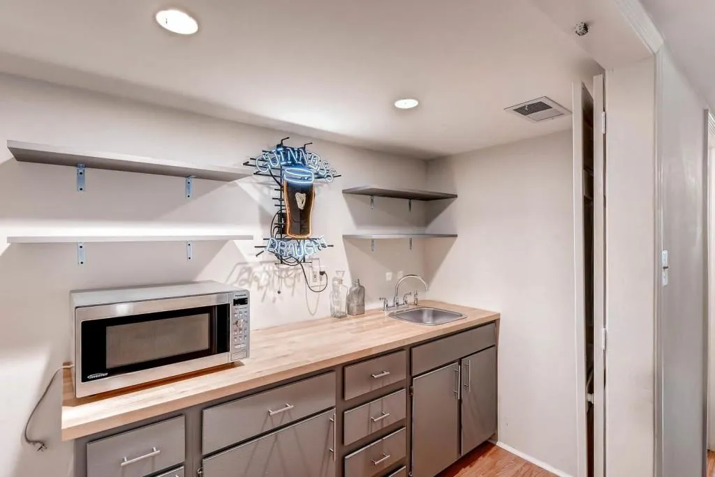 7645 Ryefield Drive, Sandy Springs, Georgia 30350, 5 Bedrooms Bedrooms, ,4 BathroomsBathrooms,Residential,Sold,7645 Ryefield Drive,5762007