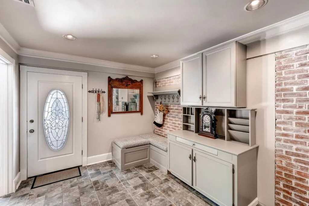 7645 Ryefield Drive, Sandy Springs, Georgia 30350, 5 Bedrooms Bedrooms, ,4 BathroomsBathrooms,Residential,Sold,7645 Ryefield Drive,5762007