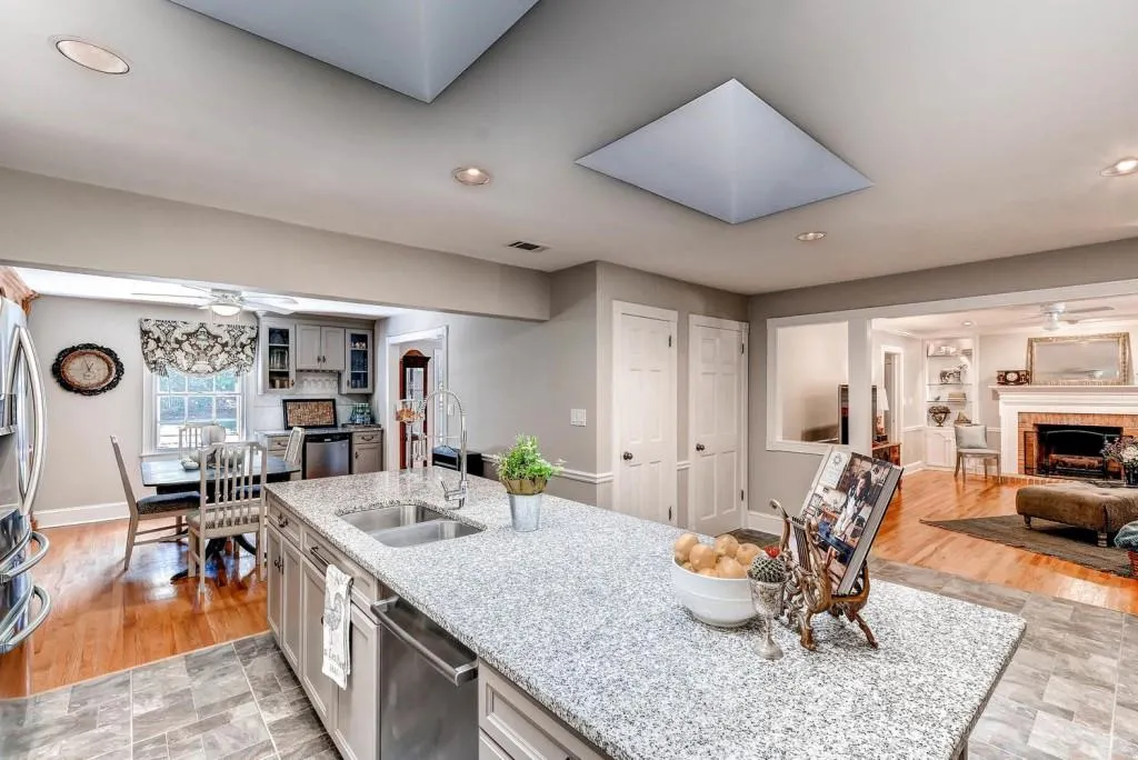 7645 Ryefield Drive, Sandy Springs, Georgia 30350, 5 Bedrooms Bedrooms, ,4 BathroomsBathrooms,Residential,Sold,7645 Ryefield Drive,5762007