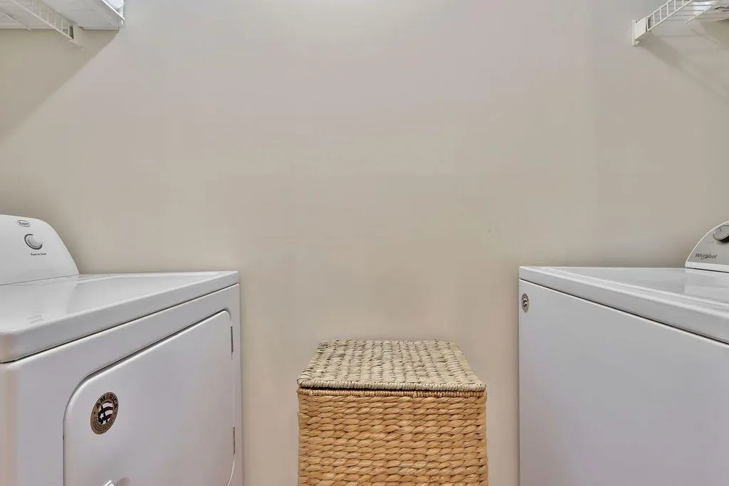 6204 Santa Fe Parkway, Sandy Springs, Georgia 30350, 2 Bedrooms Bedrooms, ,2 BathroomsBathrooms,Residential,Sold,6204 Santa Fe Parkway,7047445