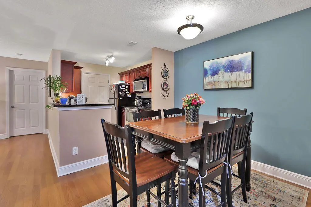 6204 Santa Fe Parkway, Sandy Springs, Georgia 30350, 2 Bedrooms Bedrooms, ,2 BathroomsBathrooms,Residential,Sold,6204 Santa Fe Parkway,7047445