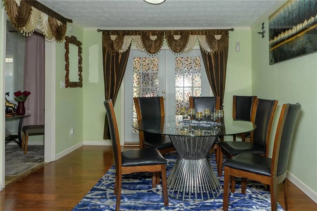 400 N River Parkway Unit D, Sandy Springs, Georgia 30350, 3 Bedrooms Bedrooms, ,2 BathroomsBathrooms,Residential,Sold,400 N River Parkway Unit D,6887336