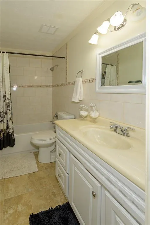 400 N River Parkway Unit D, Sandy Springs, Georgia 30350, 3 Bedrooms Bedrooms, ,2 BathroomsBathrooms,Residential,Sold,400 N River Parkway Unit D,6887336
