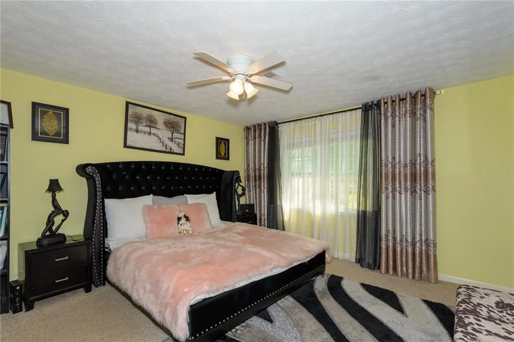 400 N River Parkway Unit D, Sandy Springs, Georgia 30350, 3 Bedrooms Bedrooms, ,2 BathroomsBathrooms,Residential,Sold,400 N River Parkway Unit D,6887336