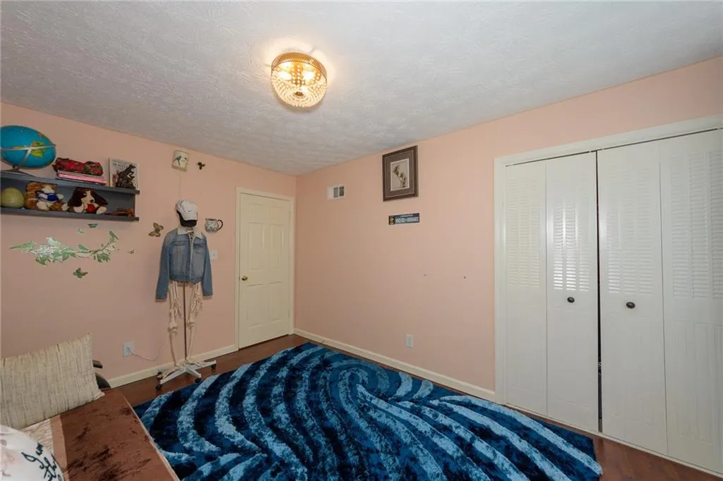 400 N River Parkway Unit D, Sandy Springs, Georgia 30350, 3 Bedrooms Bedrooms, ,2 BathroomsBathrooms,Residential,Sold,400 N River Parkway Unit D,6887336
