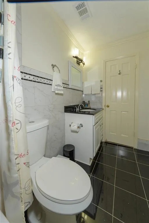 400 N River Parkway Unit D, Sandy Springs, Georgia 30350, 3 Bedrooms Bedrooms, ,2 BathroomsBathrooms,Residential,Sold,400 N River Parkway Unit D,6887336