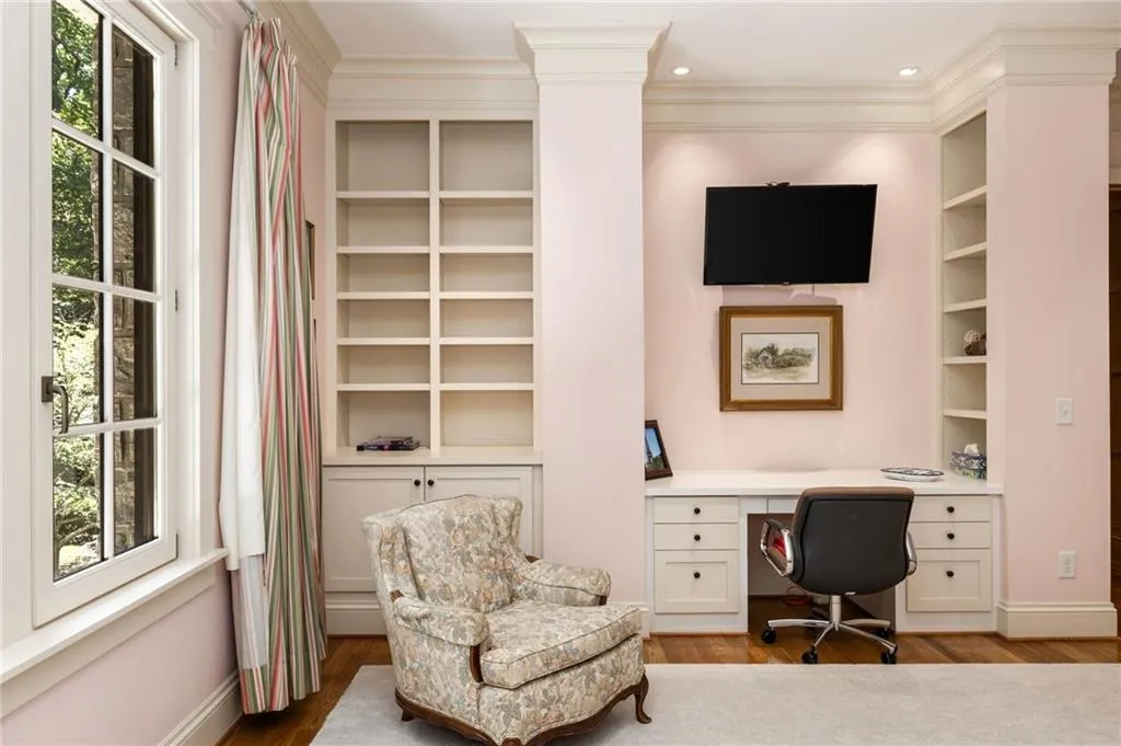 4660 Jett Road, Atlanta, Georgia 30327, 7 Bedrooms Bedrooms, ,8 BathroomsBathrooms,Residential,Sold,4660 Jett Road,7414545