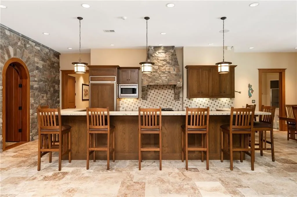 4660 Jett Road, Atlanta, Georgia 30327, 7 Bedrooms Bedrooms, ,8 BathroomsBathrooms,Residential,Sold,4660 Jett Road,7414545