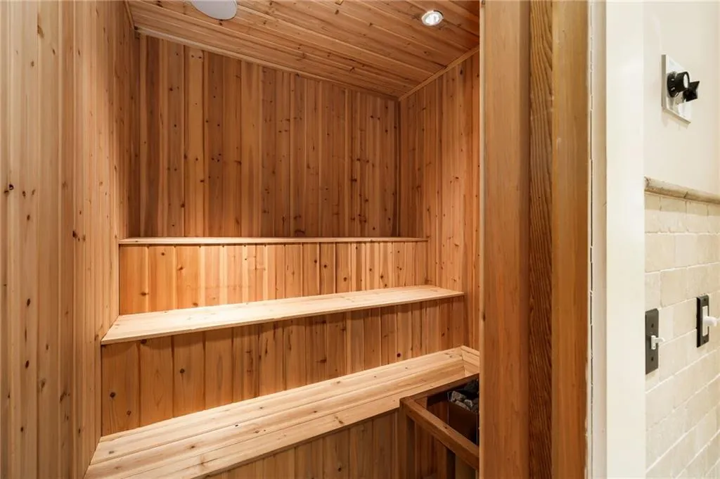 4660 Jett Road, Atlanta, Georgia 30327, 7 Bedrooms Bedrooms, ,8 BathroomsBathrooms,Residential,Sold,4660 Jett Road,7414545