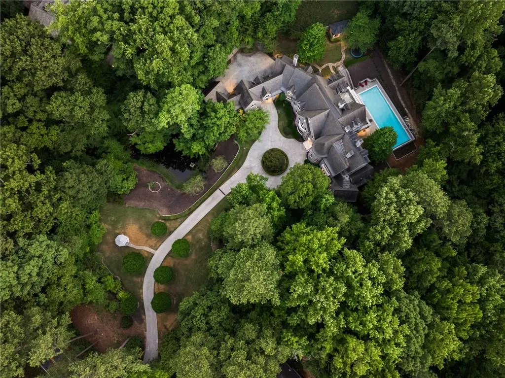 4660 Jett Road, Atlanta, Georgia 30327, 7 Bedrooms Bedrooms, ,8 BathroomsBathrooms,Residential,Sold,4660 Jett Road,7414545