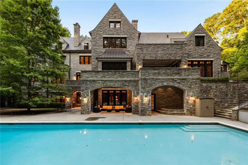 4660 Jett Road, Atlanta, Georgia 30327, 7 Bedrooms Bedrooms, ,8 BathroomsBathrooms,Residential,Sold,4660 Jett Road,7414545