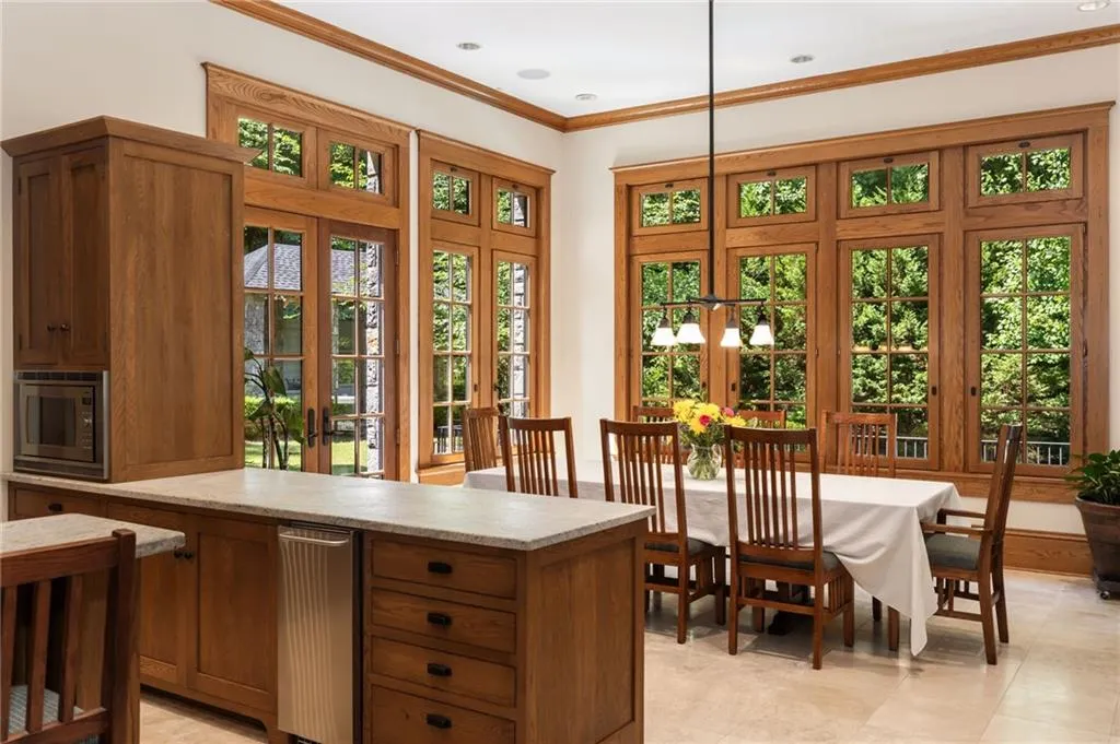 4660 Jett Road, Atlanta, Georgia 30327, 7 Bedrooms Bedrooms, ,8 BathroomsBathrooms,Residential,Sold,4660 Jett Road,7414545