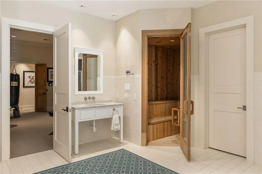 4660 Jett Road, Atlanta, Georgia 30327, 7 Bedrooms Bedrooms, ,8 BathroomsBathrooms,Residential,Sold,4660 Jett Road,7414545