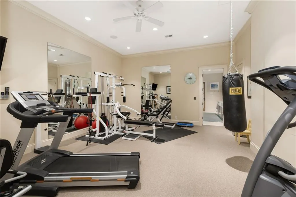 4660 Jett Road, Atlanta, Georgia 30327, 7 Bedrooms Bedrooms, ,8 BathroomsBathrooms,Residential,Sold,4660 Jett Road,7414545